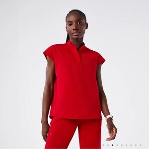 Figs Rafaela Oversized Scrub Top
Womens Small Red Sleeveless Uniform